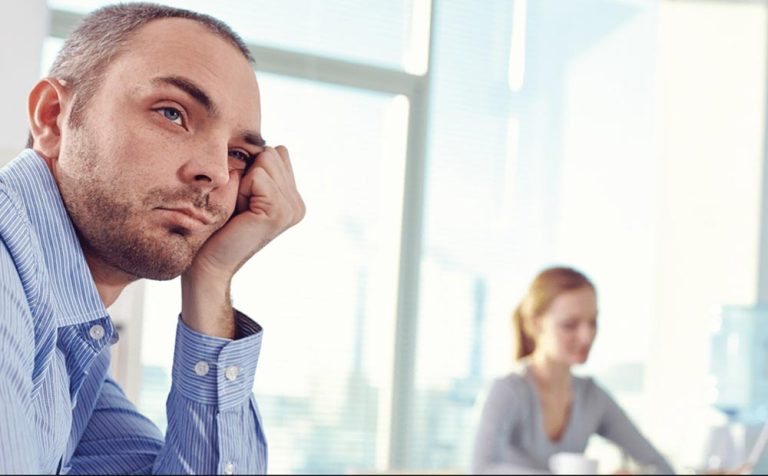 چگونه با یک همکار بیانگیزه کار کنیم؟